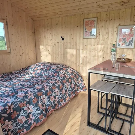 Κάμπινγκ La Roulotte De L'etang